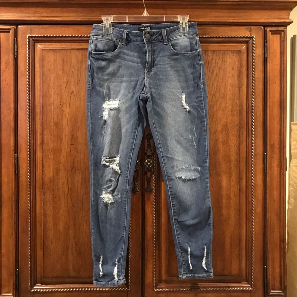 Destroyed Denim stretch jeans❤️